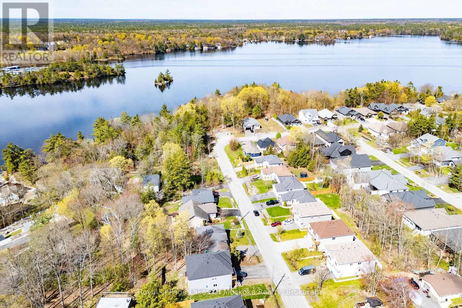 555 Wagner Street, Gravenhurst (Muskoka (S)), ON - Outdoor With Body Of Water With View