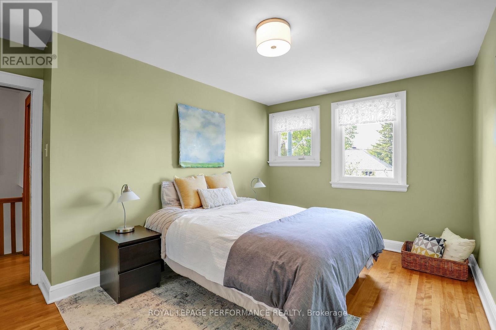 296 Holmwood Avenue, Ottawa, ON - Indoor Photo Showing Bedroom