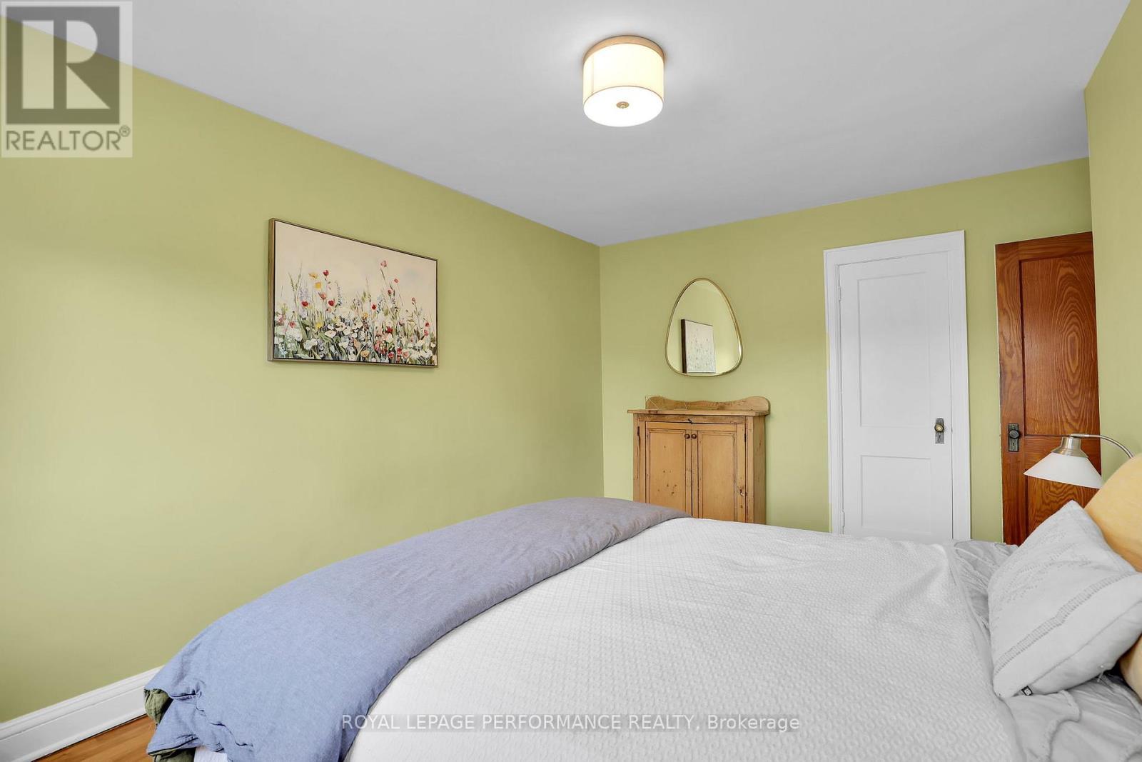 296 Holmwood Avenue, Ottawa, ON - Indoor Photo Showing Bedroom