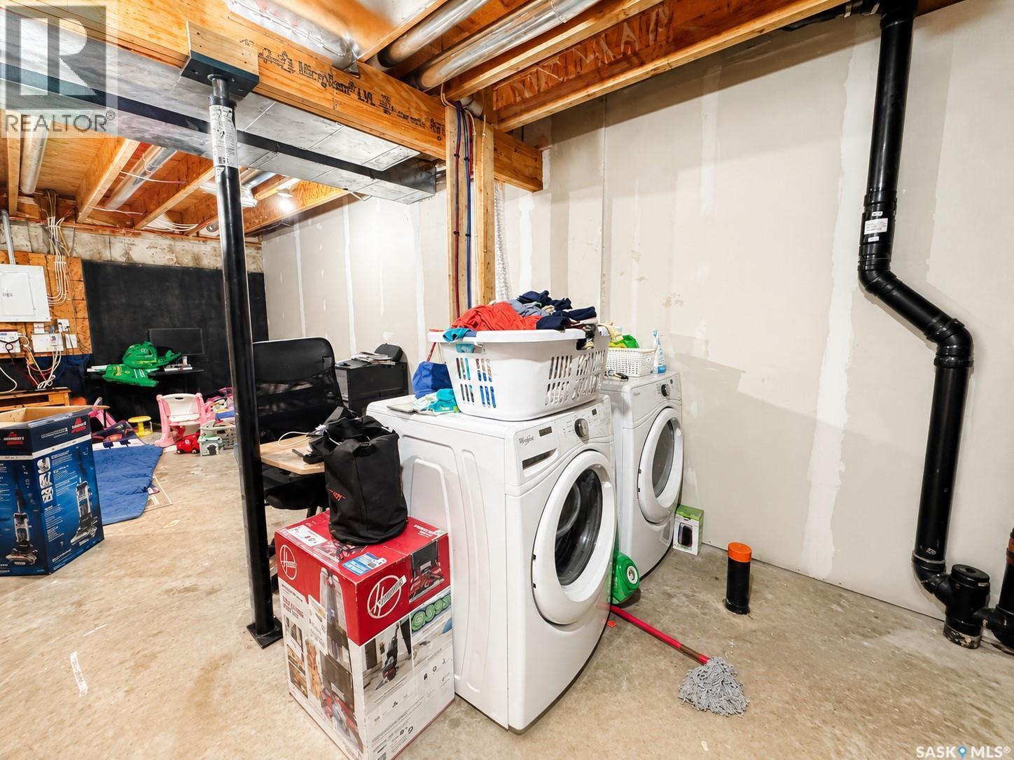 310 1303 Paton Crescent, Saskatoon, SK - Indoor Photo Showing Laundry Room