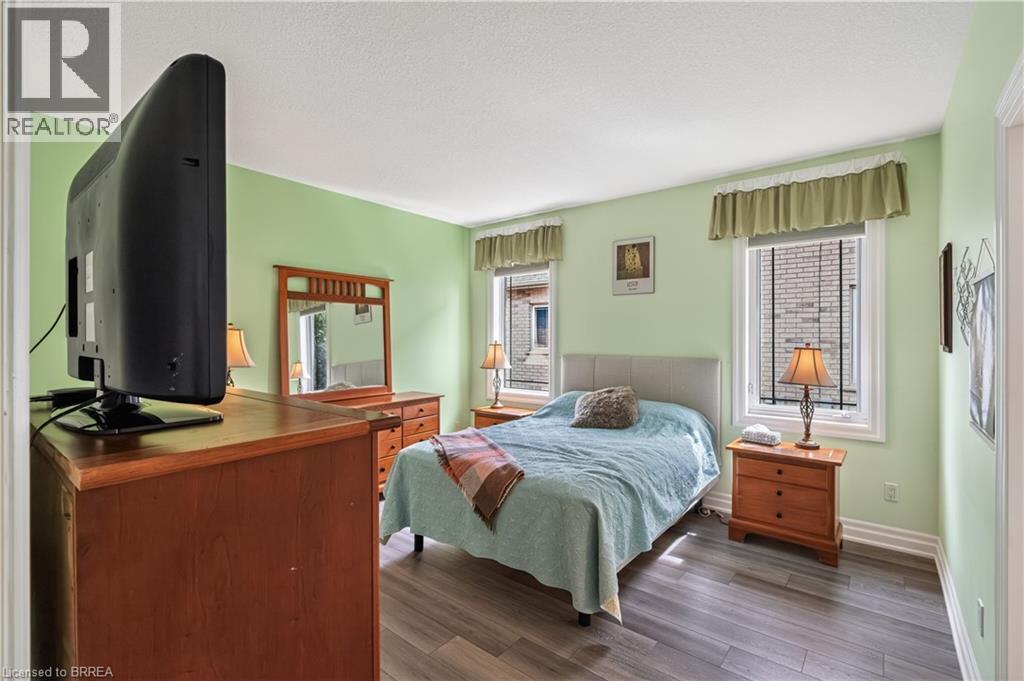 34 Pace Avenue, Brantford, ON - Indoor Photo Showing Bedroom