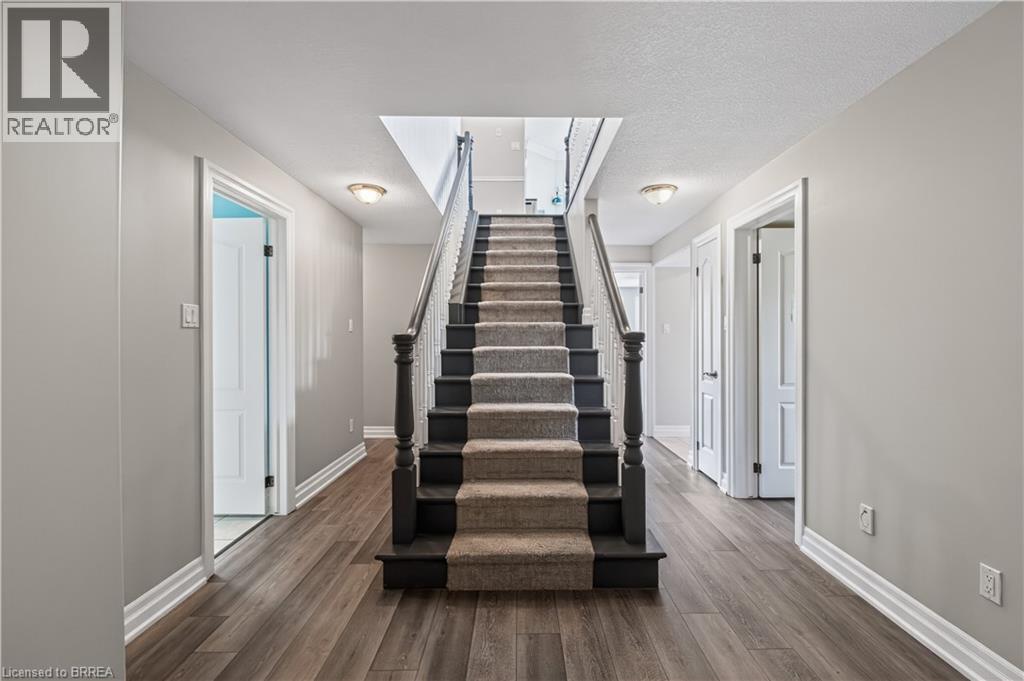 34 Pace Avenue, Brantford, ON - Indoor Photo Showing Other Room