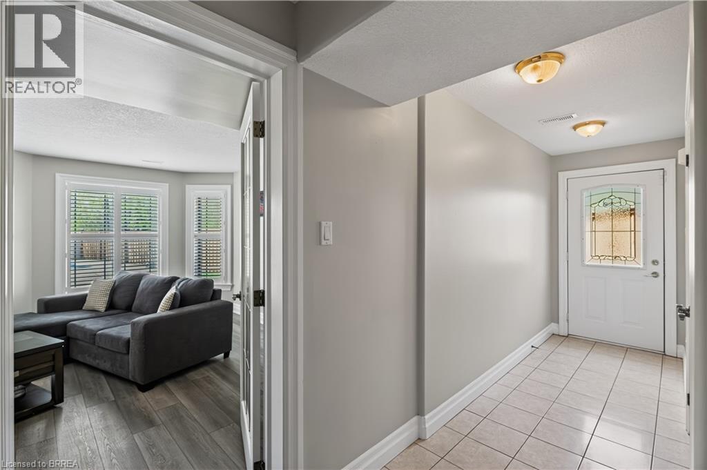 34 Pace Avenue, Brantford, ON - Indoor Photo Showing Other Room