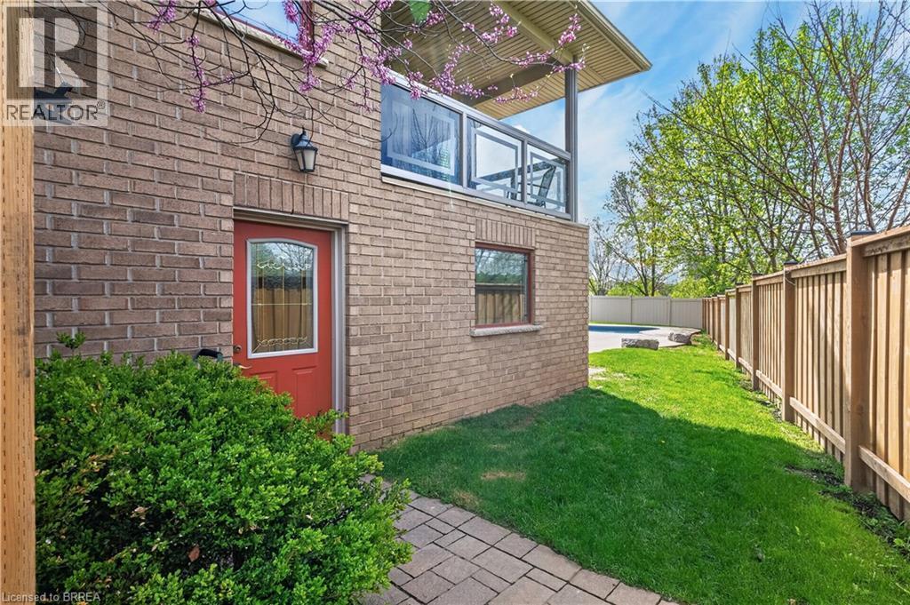 34 Pace Avenue, Brantford, ON - Outdoor With Exterior