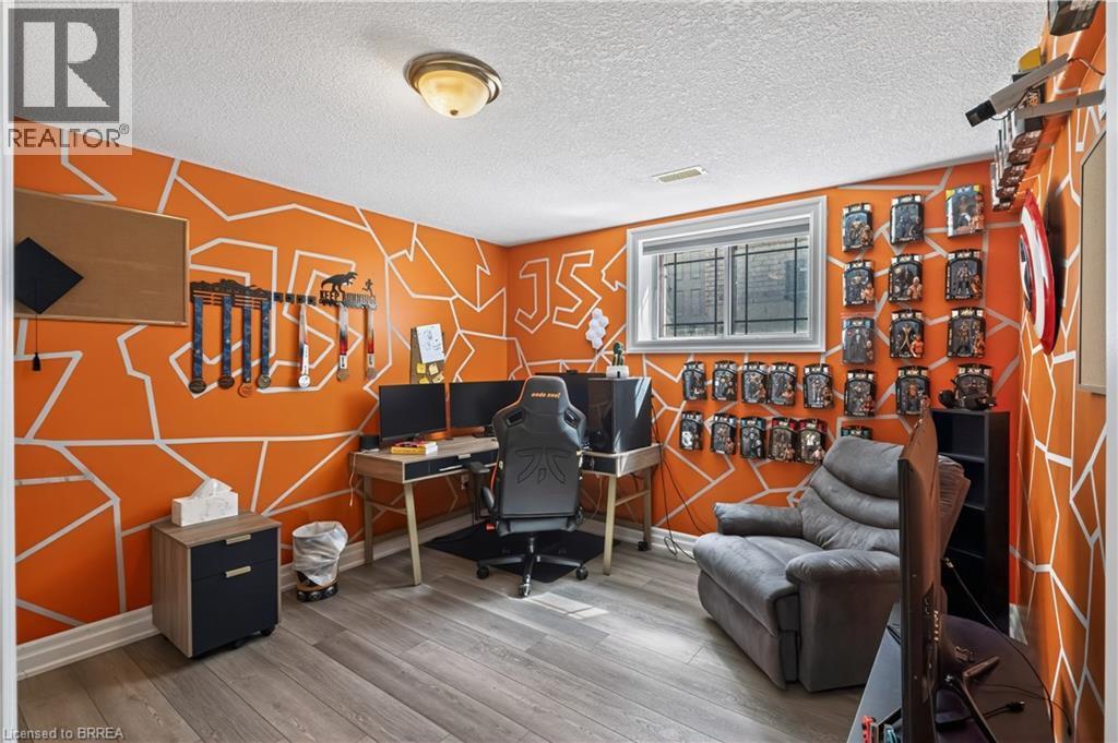 34 Pace Avenue, Brantford, ON - Indoor Photo Showing Other Room