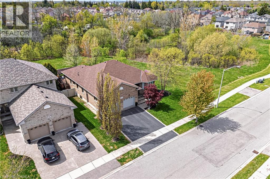 34 Pace Avenue, Brantford, ON - Outdoor