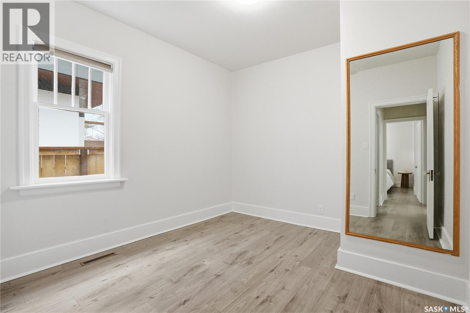 1016 Temperance Street, Saskatoon, SK - Indoor Photo Showing Other Room