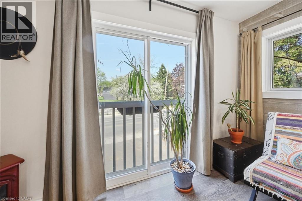 8 Delrex Boulevard, Georgetown, ON - Indoor Photo Showing Other Room
