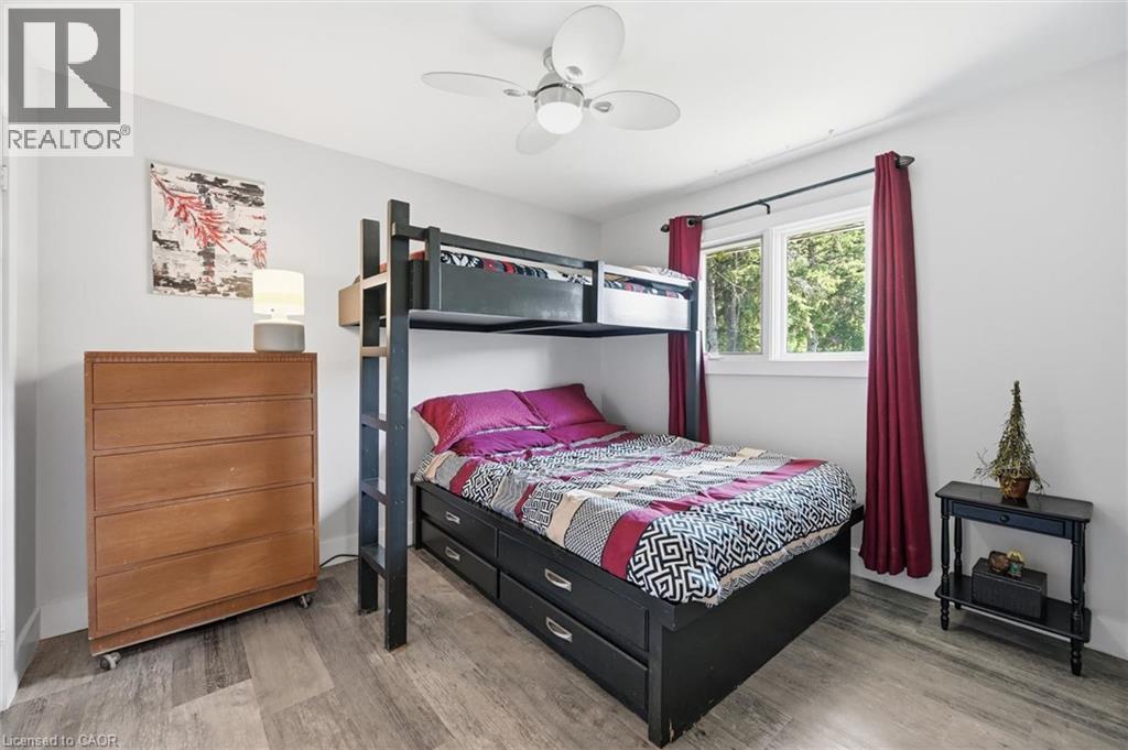 8 Delrex Boulevard, Georgetown, ON - Indoor Photo Showing Bedroom