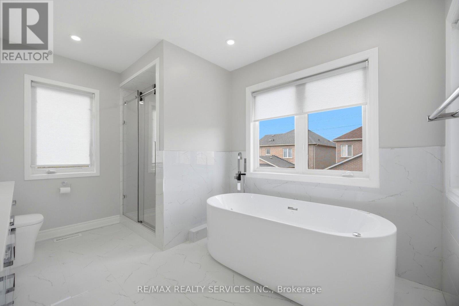 3931 Passway Road, Mississauga, ON - Indoor Photo Showing Bathroom