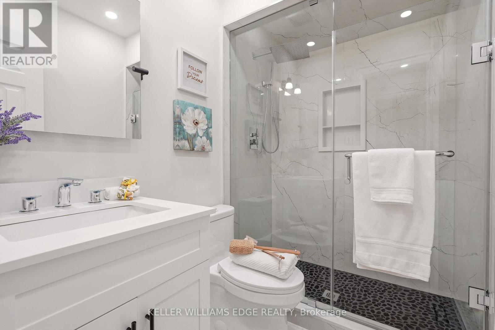 2nd Floor - 3PC Bath - 14 Harbour Drive, Hamilton, ON - Indoor Photo Showing Bathroom