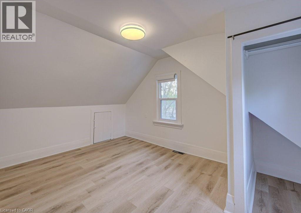 59 Fourth Avenue, Cambridge, ON - Indoor Photo Showing Other Room