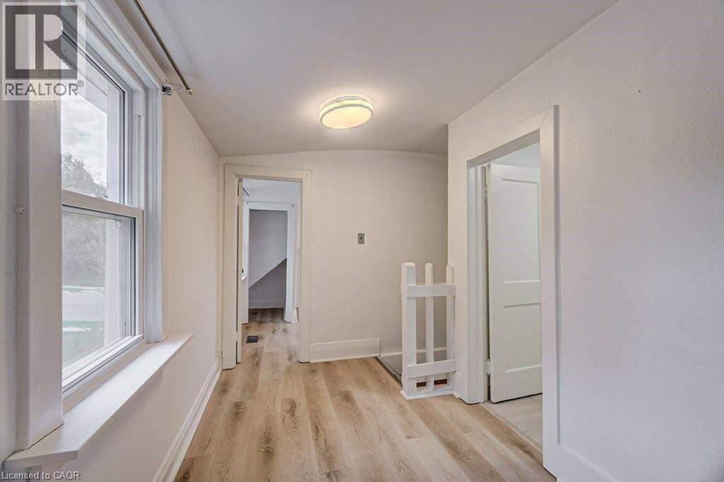 59 Fourth Avenue, Cambridge, ON - Indoor Photo Showing Other Room