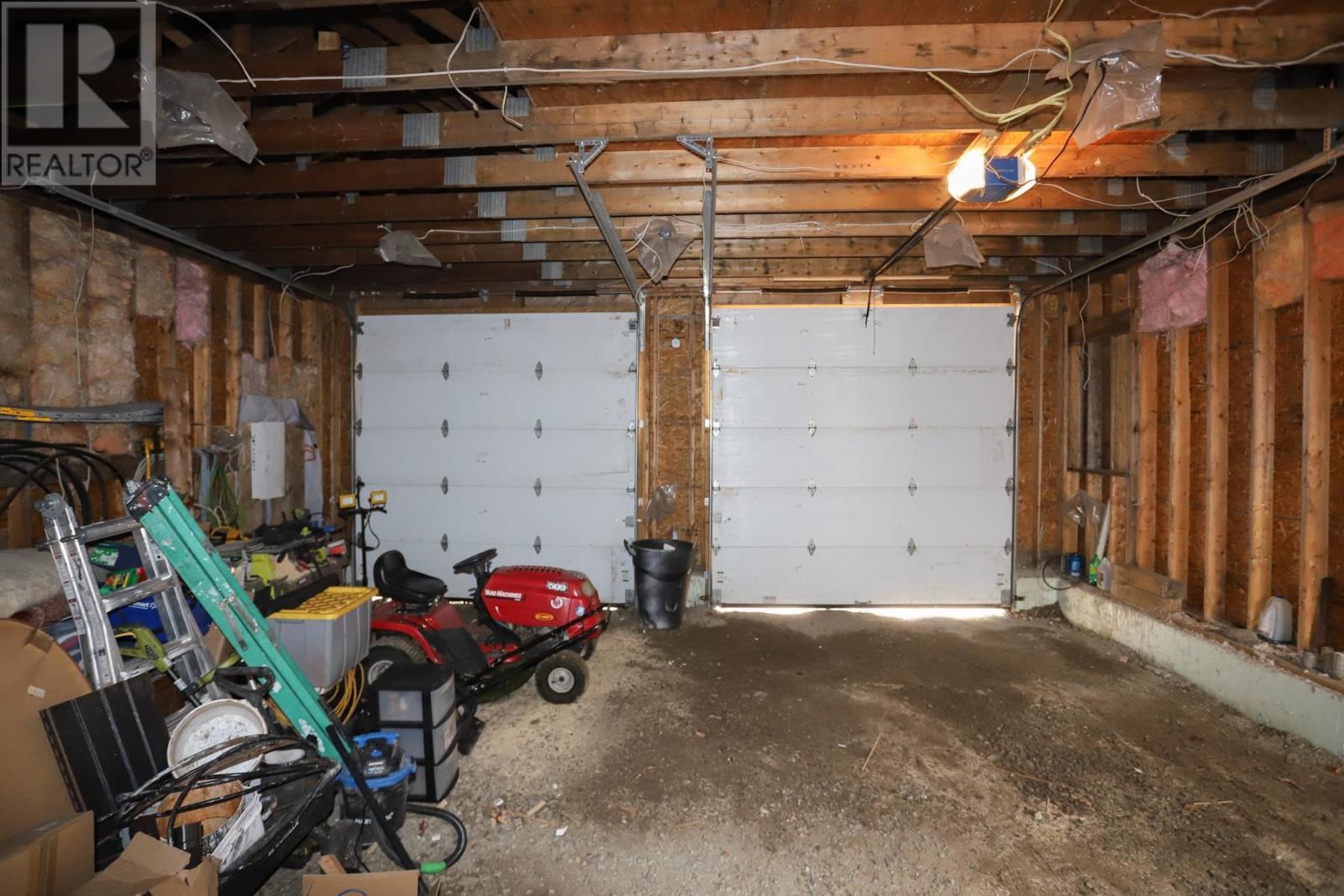 3091 Hilton Rd, Hilton Beach, ON - Indoor Photo Showing Garage