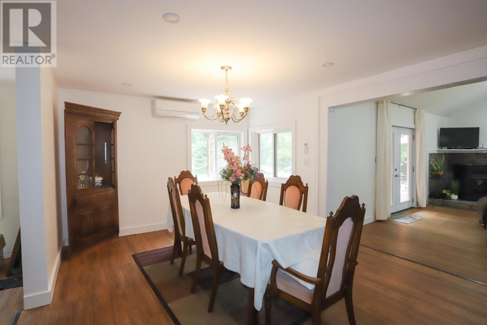 3091 Hilton Rd, Hilton Beach, ON - Indoor Photo Showing Dining Room