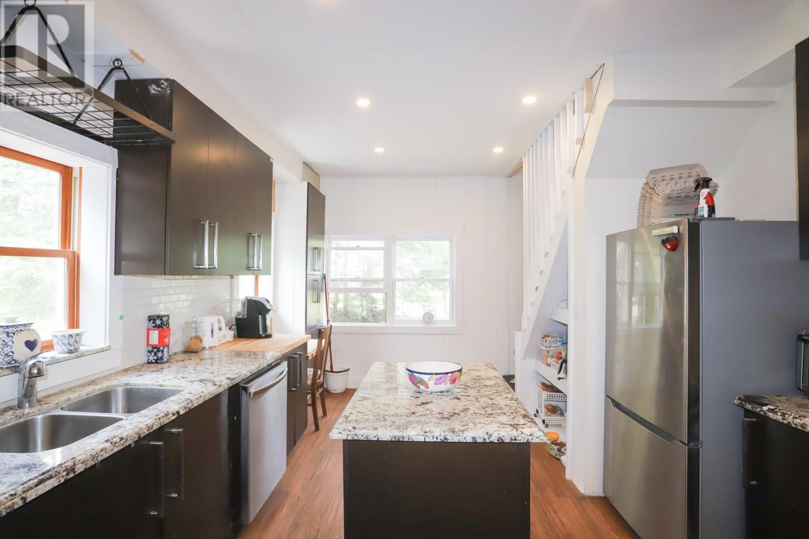 3091 Hilton Rd, Hilton Beach, ON - Indoor Photo Showing Kitchen With Double Sink With Upgraded Kitchen