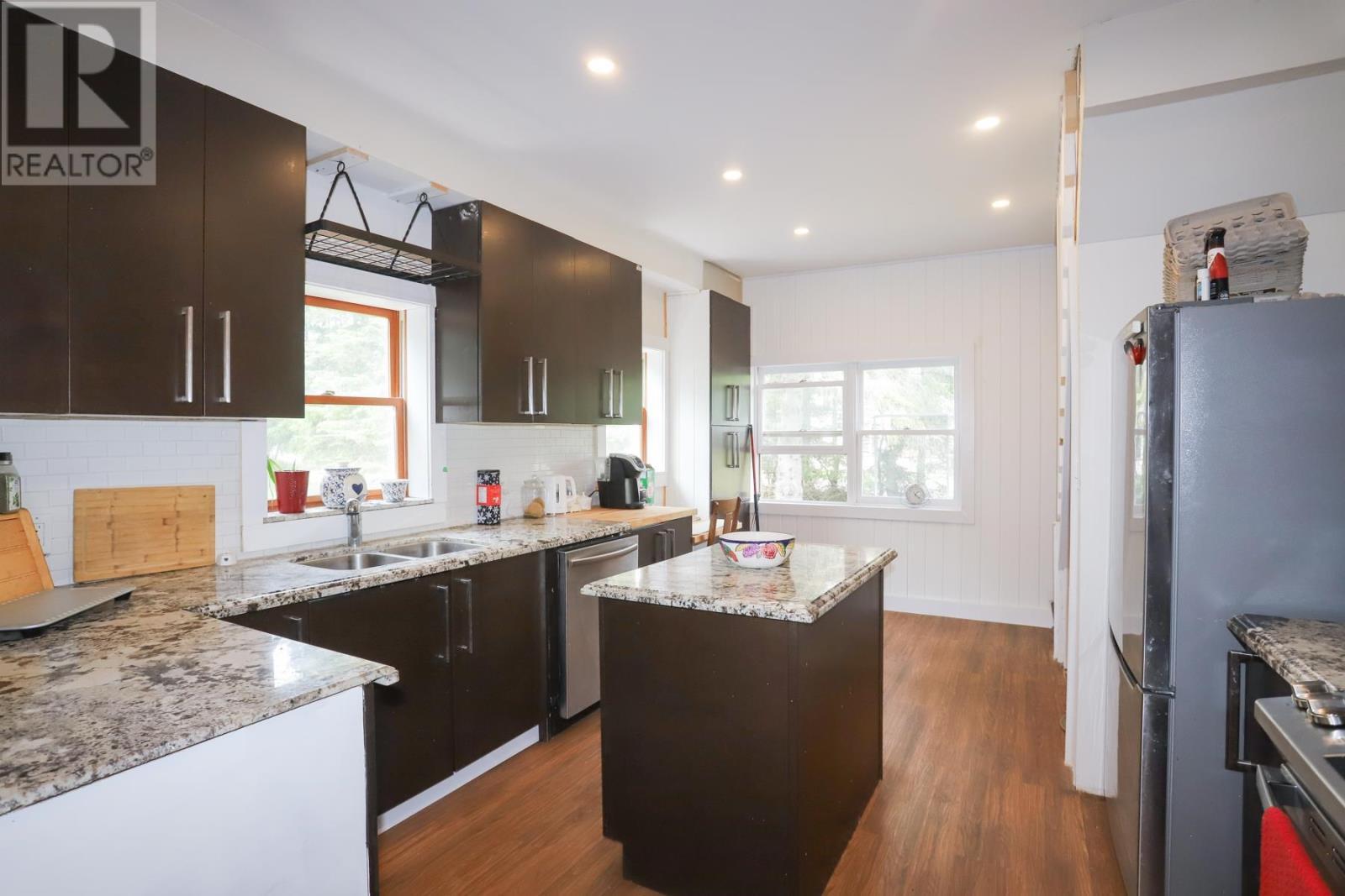 3091 Hilton Rd, Hilton Beach, ON - Indoor Photo Showing Kitchen With Double Sink With Upgraded Kitchen