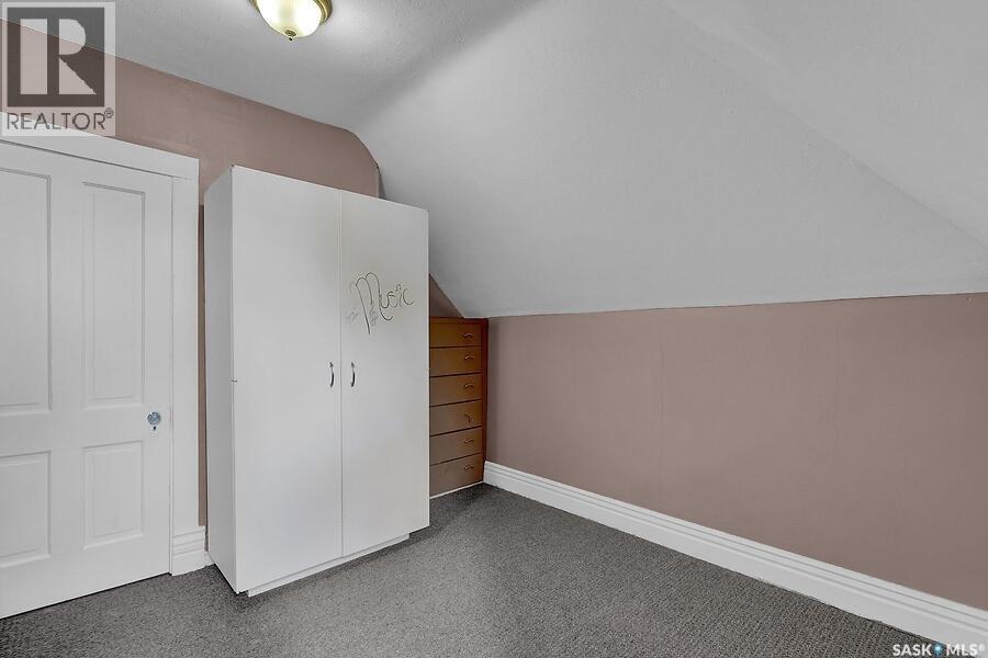 321 Hiltz Drive, Kennedy, SK - Indoor Photo Showing Other Room