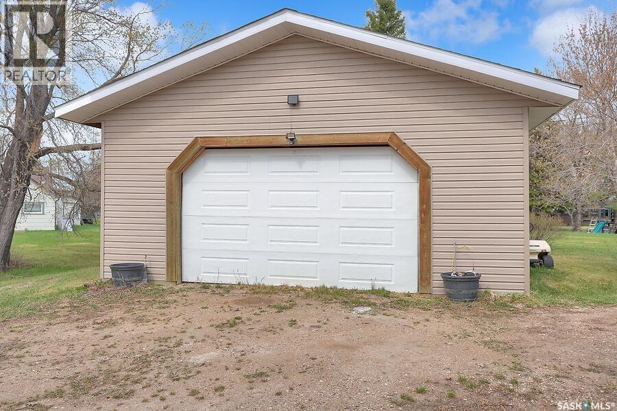 321 Hiltz Drive, Kennedy, SK - Outdoor With Exterior