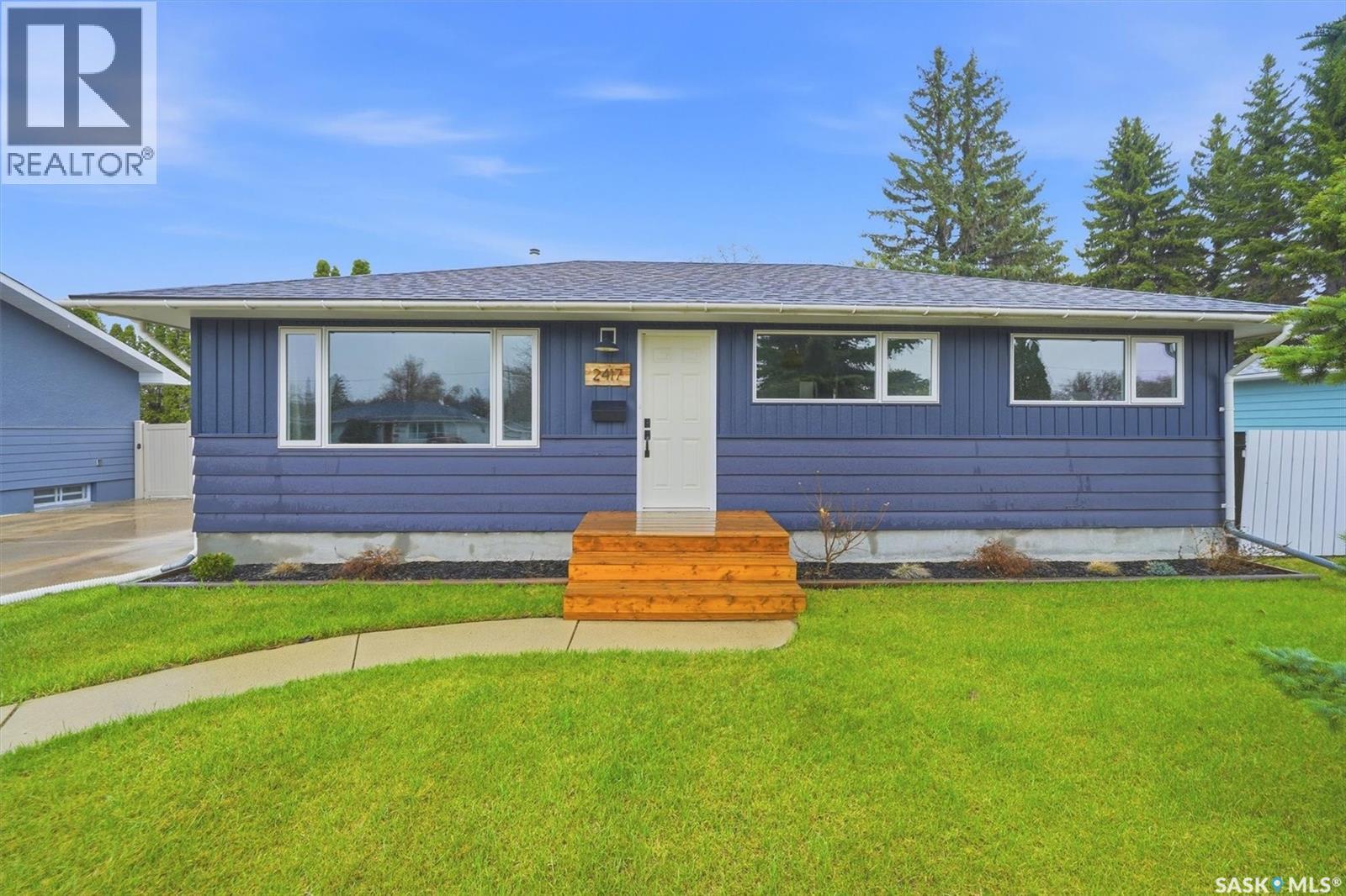 2417 Hanover Avenue, Saskatoon, SK - Outdoor