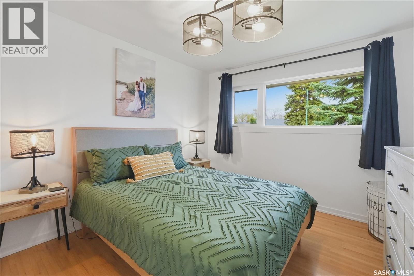 2417 Hanover Avenue, Saskatoon, SK - Indoor Photo Showing Bedroom