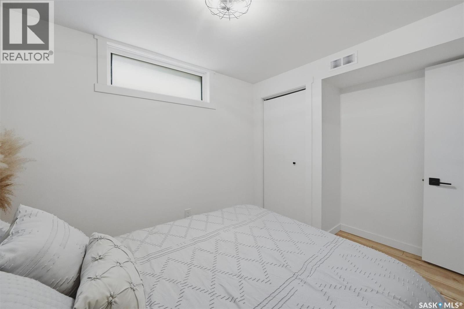 2417 Hanover Avenue, Saskatoon, SK - Indoor Photo Showing Bedroom