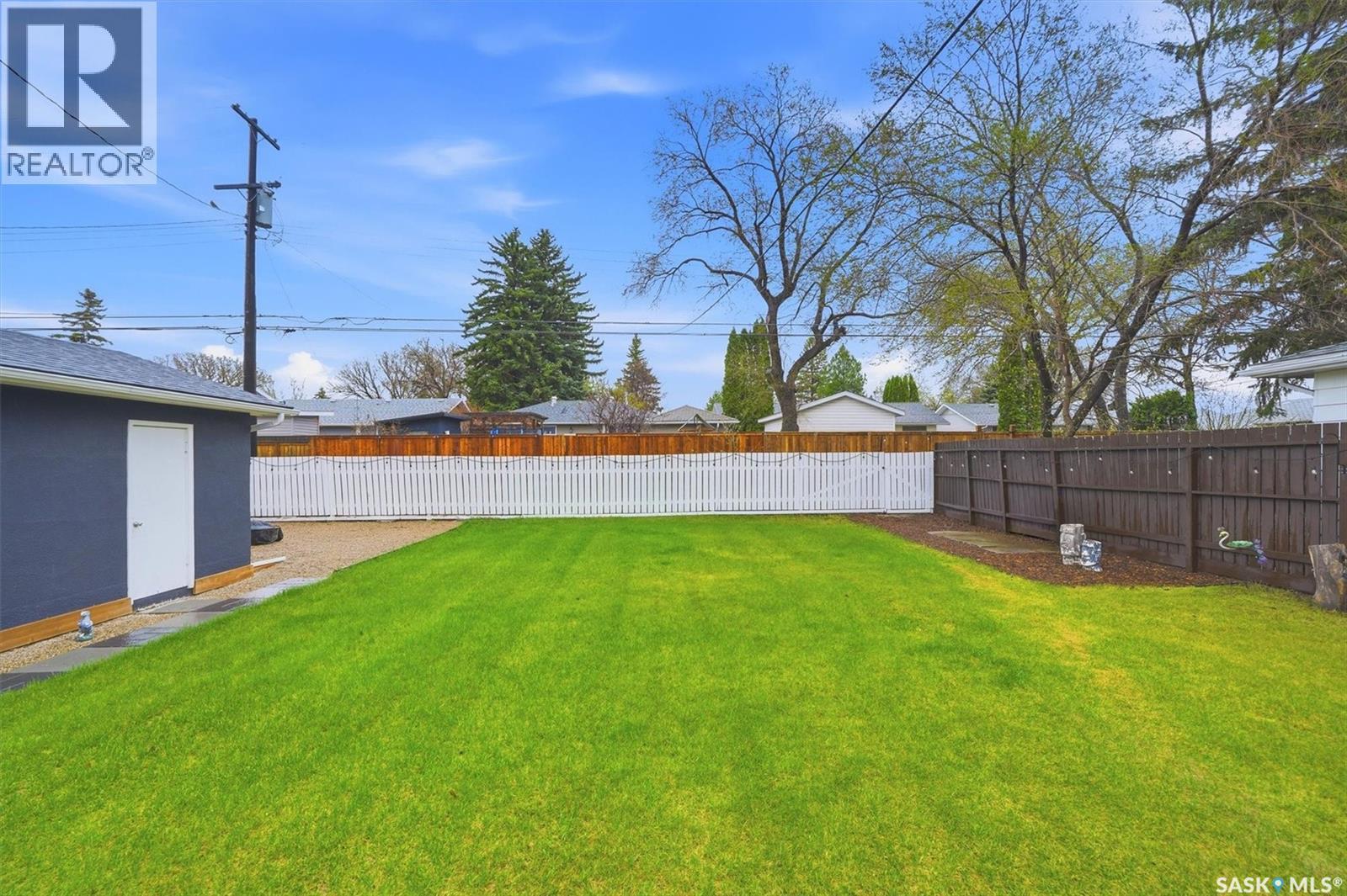 2417 Hanover Avenue, Saskatoon, SK - Outdoor With Backyard