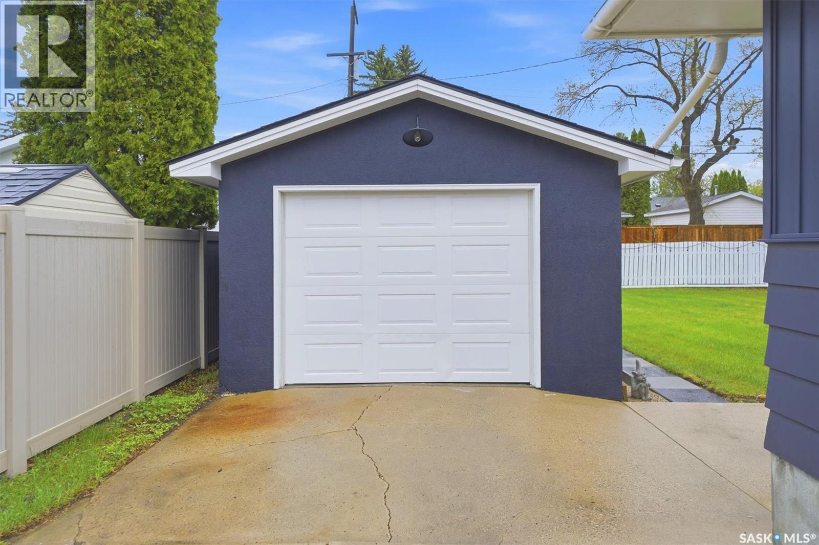 2417 Hanover Avenue, Saskatoon, SK - Outdoor With Exterior