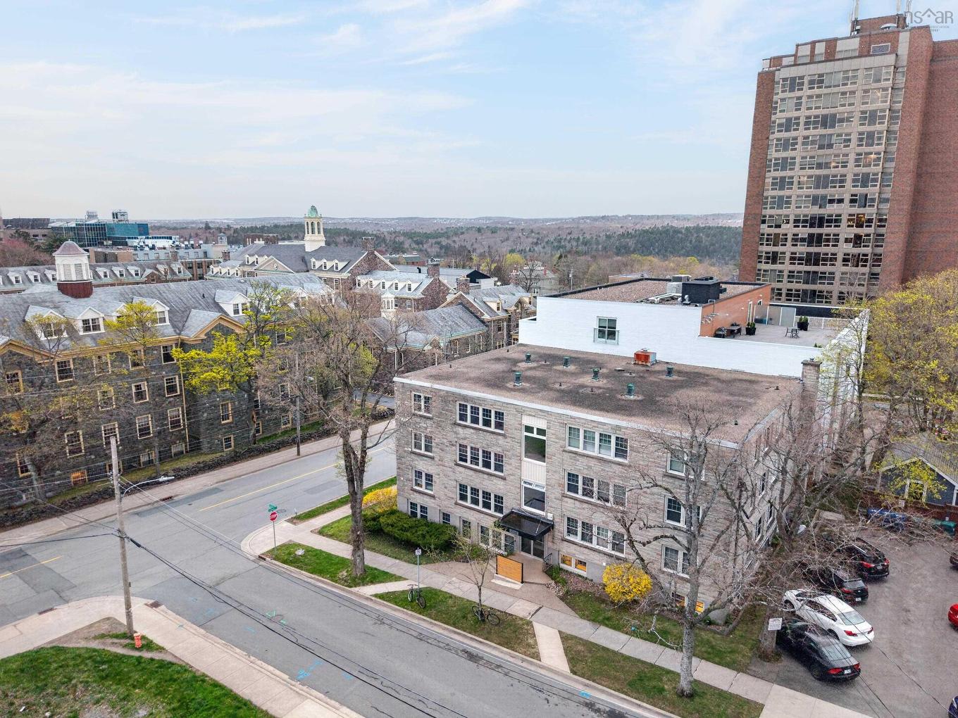 15 1510 Lilac Street, Halifax, NS