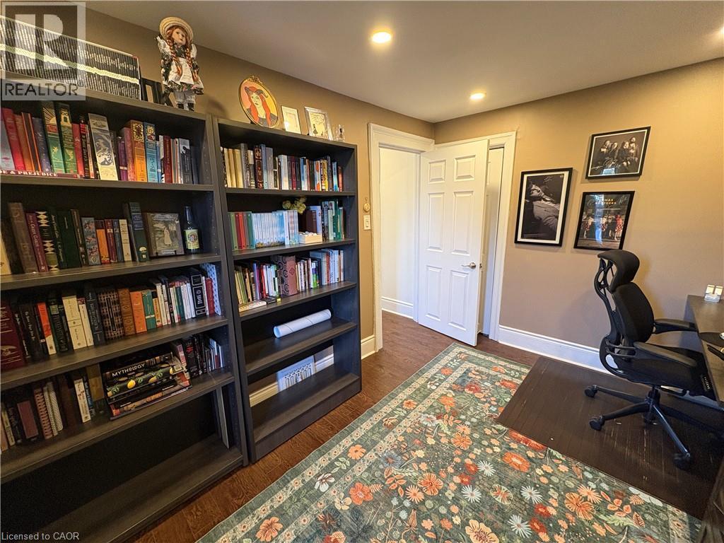 40 Hess Street N, Hamilton, ON - Indoor Photo Showing Office