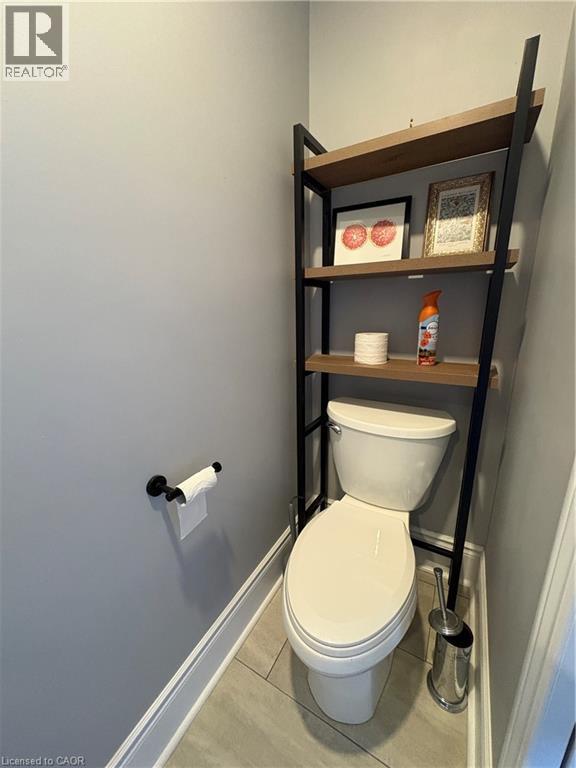 40 Hess Street N, Hamilton, ON - Indoor Photo Showing Bathroom