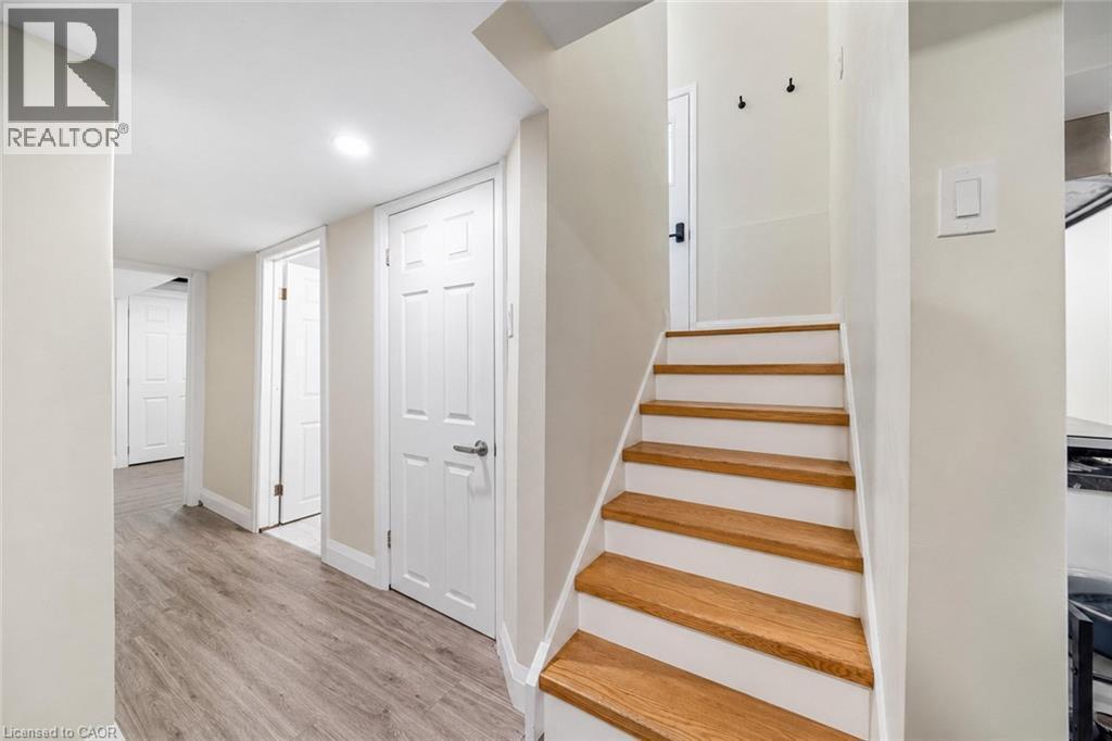 494 Ferguson Avenue N, Hamilton, ON - Indoor Photo Showing Other Room