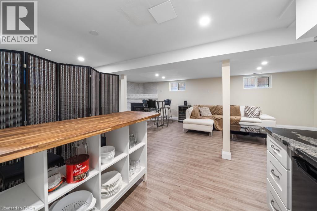 494 Ferguson Avenue N, Hamilton, ON - Indoor