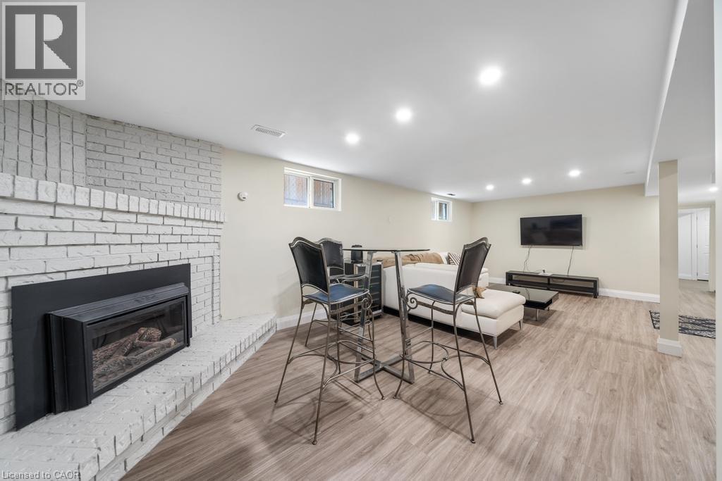 494 Ferguson Avenue N, Hamilton, ON - Indoor With Fireplace