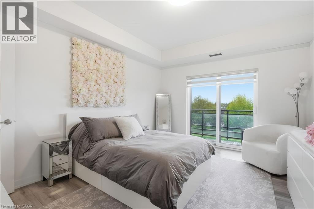251 Northfield Drive E Unit# 312, Waterloo, ON - Indoor Photo Showing Bedroom