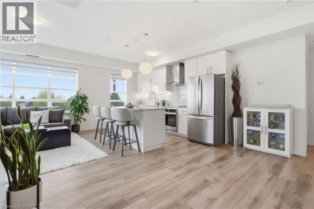 251 Northfield Drive E Unit# 312, Waterloo, ON - Indoor Photo Showing Kitchen With Stainless Steel Kitchen With Upgraded Kitchen