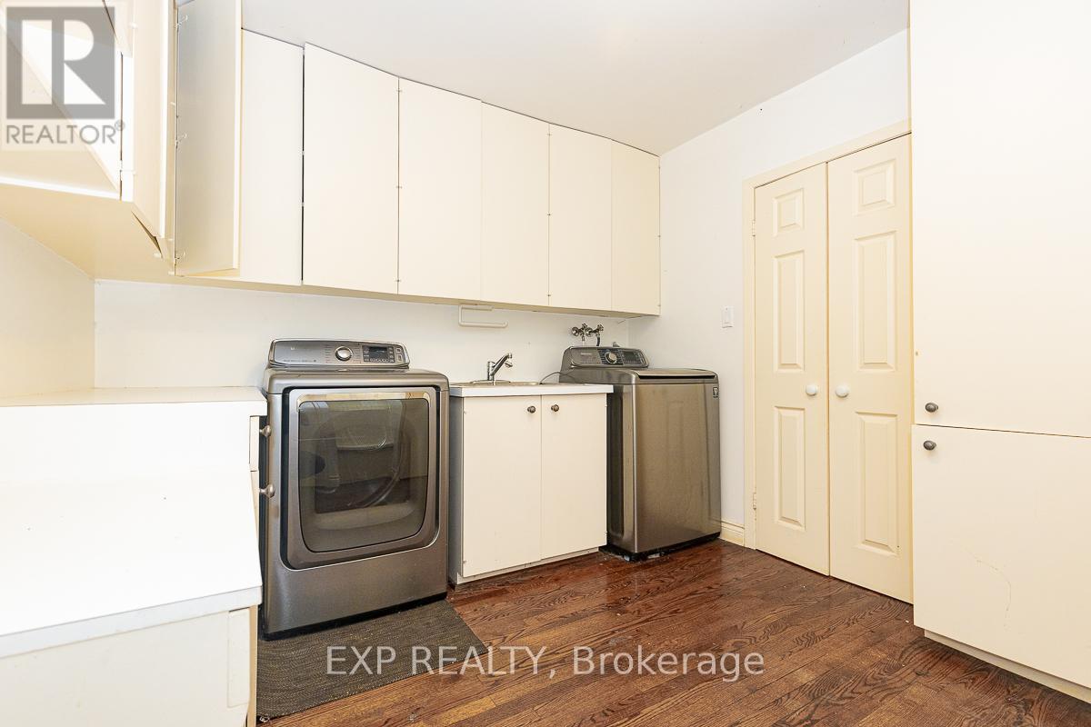 9 Laureleaf Road, Markham, ON - Indoor Photo Showing Laundry Room