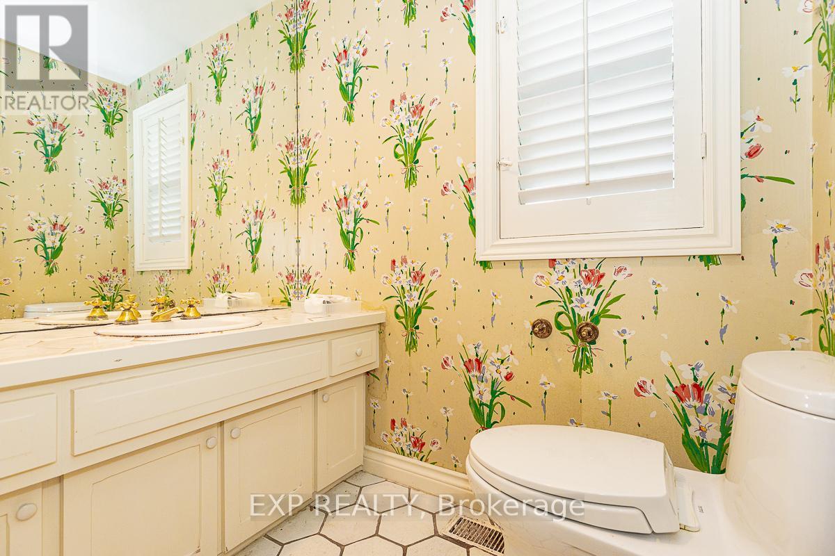 9 Laureleaf Road, Markham, ON - Indoor Photo Showing Bathroom