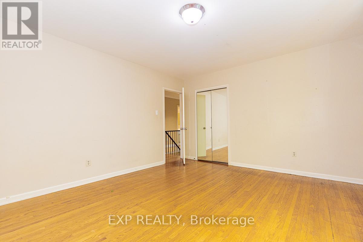 9 Laureleaf Road, Markham, ON - Indoor Photo Showing Other Room