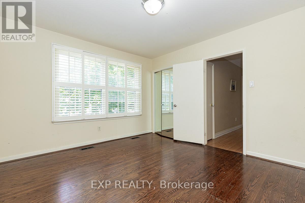 9 Laureleaf Road, Markham, ON - Indoor Photo Showing Other Room