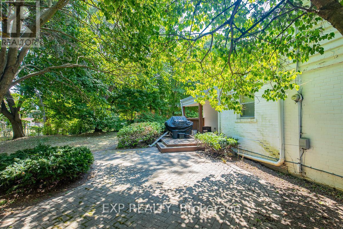 9 Laureleaf Road, Markham, ON - Outdoor