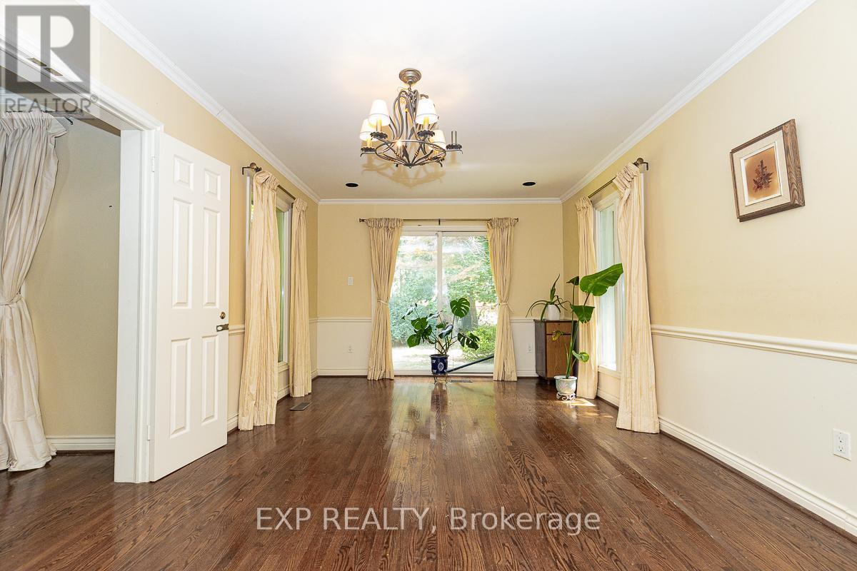 9 Laureleaf Road, Markham, ON - Indoor Photo Showing Other Room