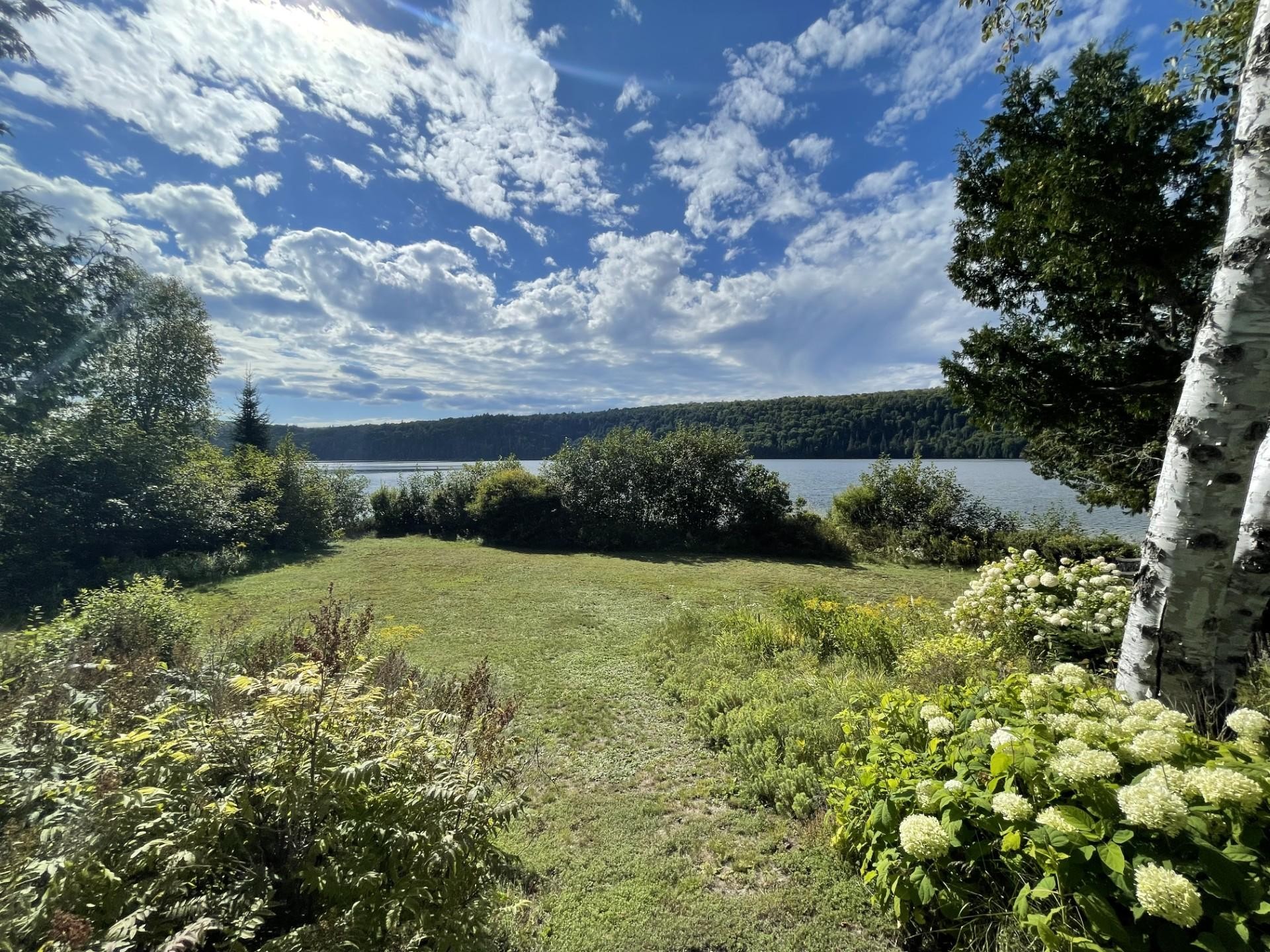 Bord de l'eau - 699 Ch. Du Lac-Des-Cornes, Chute-Saint-Philippe, QC