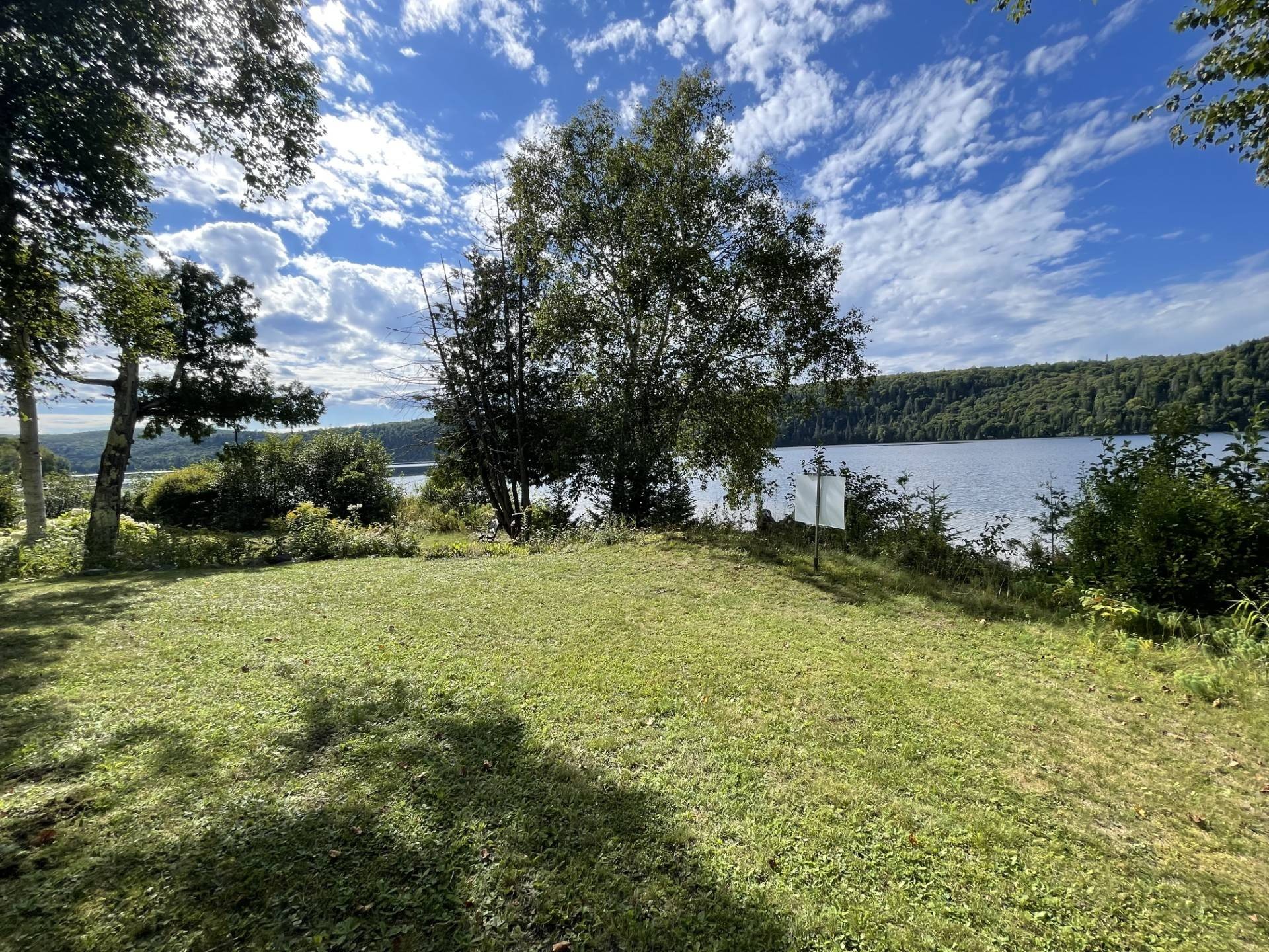 Bord de l'eau - 699 Ch. Du Lac-Des-Cornes, Chute-Saint-Philippe, QC