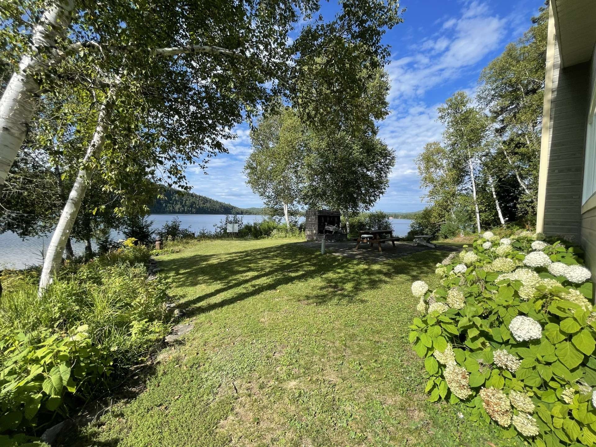 Vue sur l'eau - 699 Ch. Du Lac-Des-Cornes, Chute-Saint-Philippe, QC