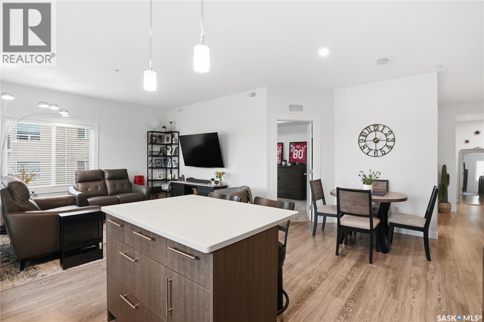 214 142 Pawlychenko Lane, Saskatoon, SK - Indoor