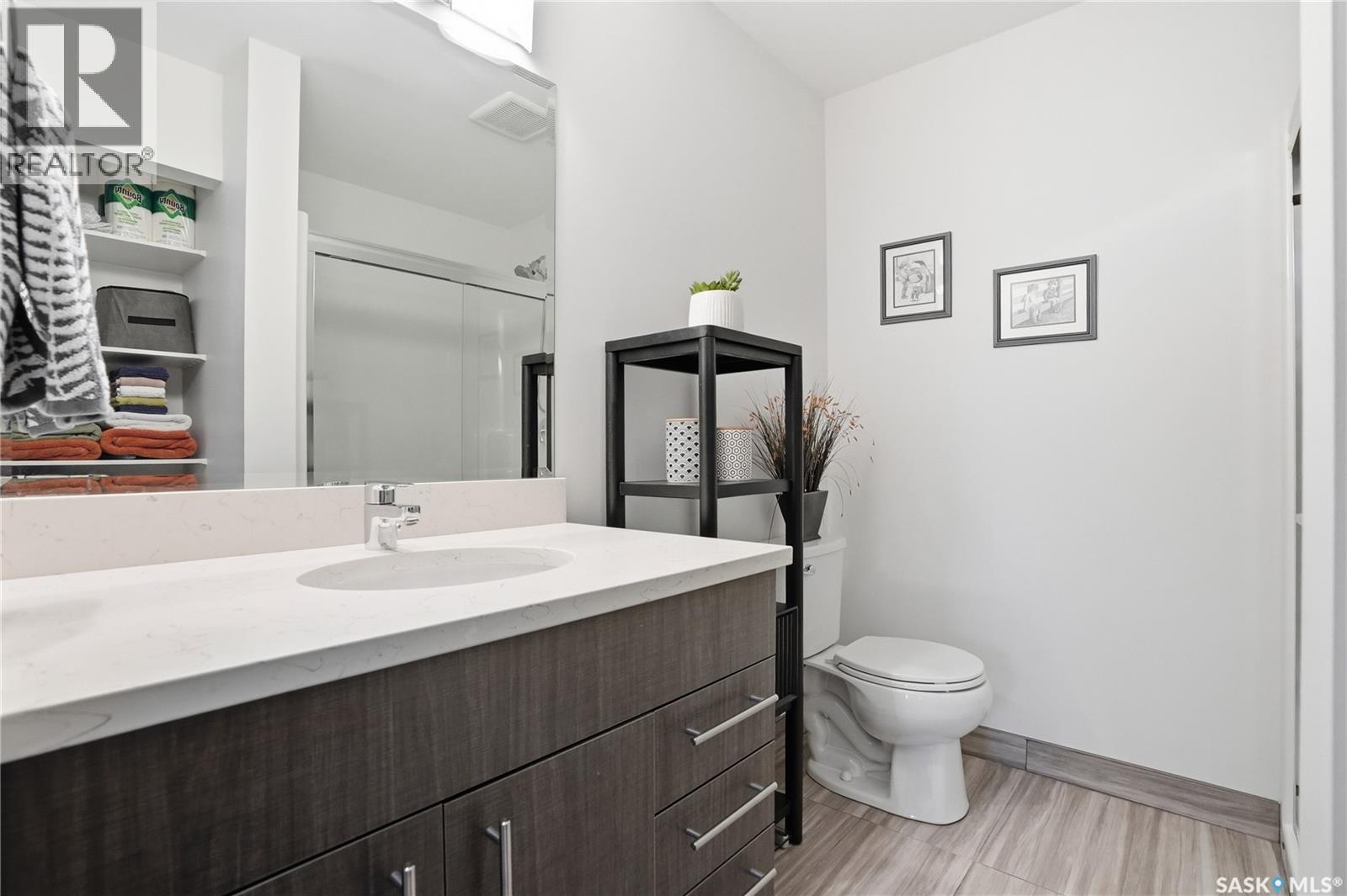 214 142 Pawlychenko Lane, Saskatoon, SK - Indoor Photo Showing Bathroom