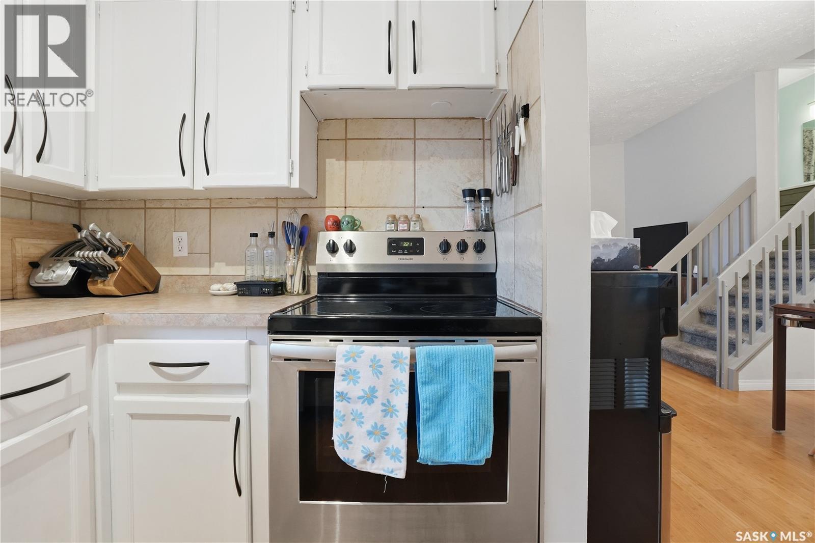 2838 Hartmann Crescent E, Regina, SK - Indoor Photo Showing Kitchen