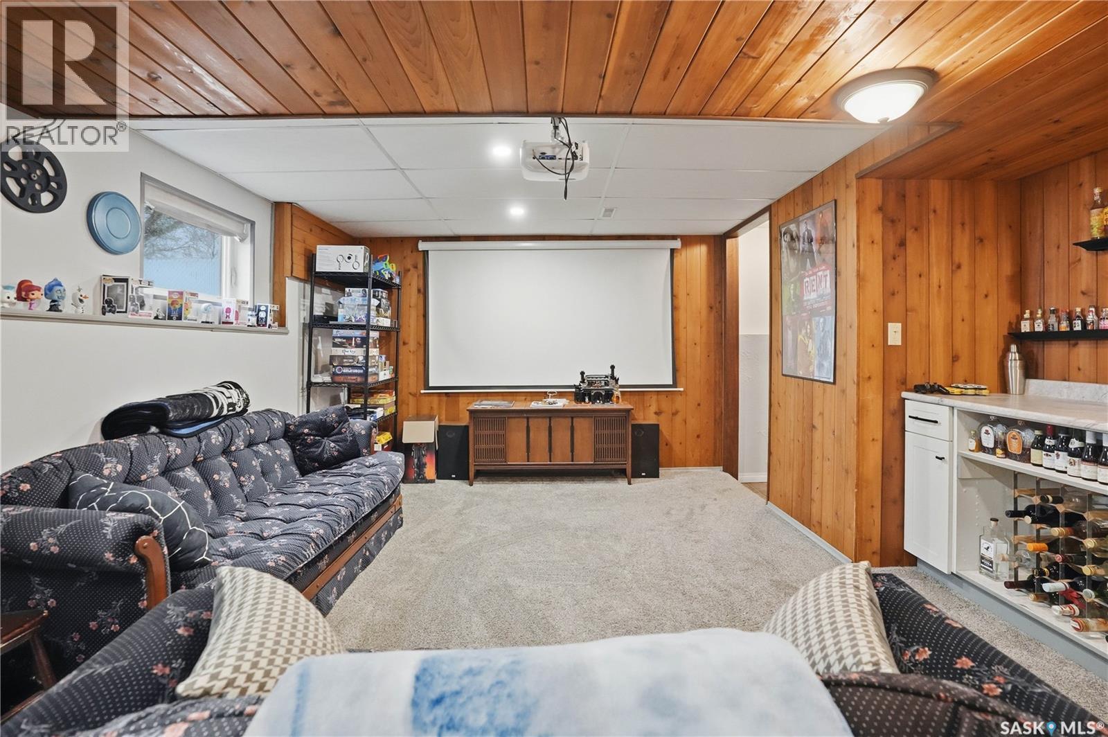 2838 Hartmann Crescent E, Regina, SK - Indoor