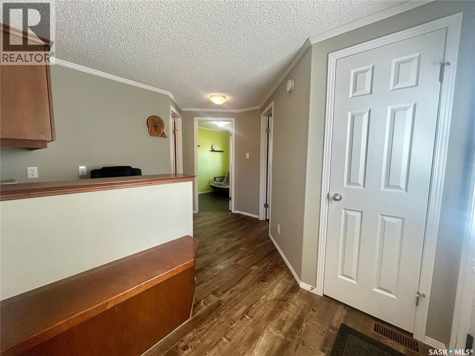607 Beharrel Street, Oxbow, SK - Indoor Photo Showing Other Room